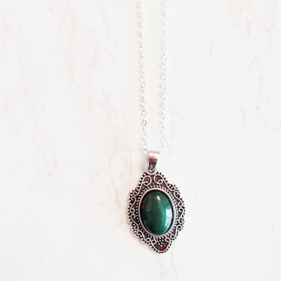 Emerald Necklace - Picture 1 of 3
